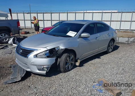 2015 Nissan Altima 2.5 Sv from USA, damaged, VIN 1N4AL3AP4FC445444